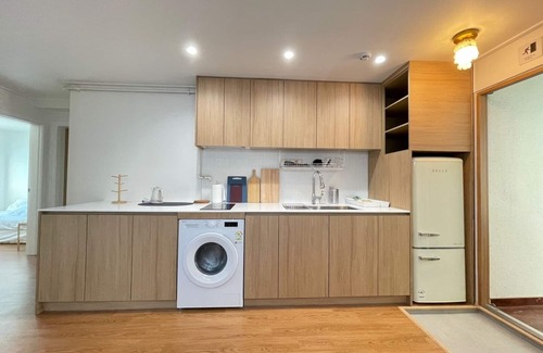Yeonhui-dong House | Hidden Craft’s House | Spacious + Private stay