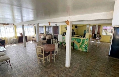 El Triunfo de La Cruz House | Hidden Diamond