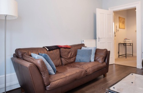 Aberdeen West End Apartment | ✶ Hidden Gem 1-bed apartment / flat in Aberdeen City Centre - FREE Parking! ✶