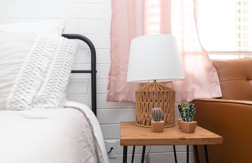 Riverside Apartment | Hidden Gem Cozy Studio w/kitchen in the heart of Tempe