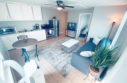 North Houston Apartment | Hidden Gem- Free Parking Near IAH, DT & PASS