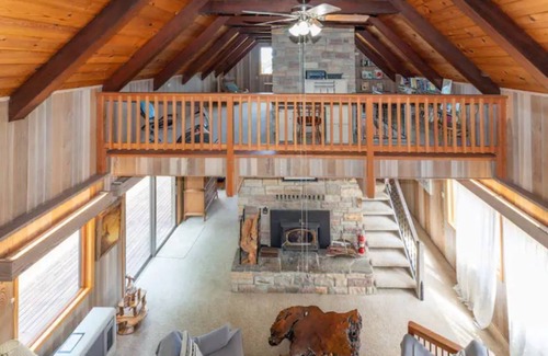 Fort Bragg House | Hidden Gem! Great views, fireplace, stars & nature