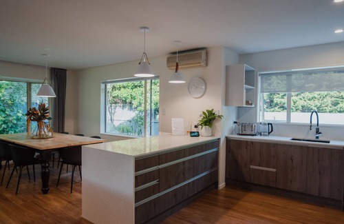 Halswell House | Hidden Gem of Christchurch (18mins from the Airport)