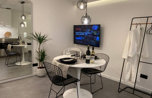Delft Apartment | Hidden Gem of Delft heart of city center Delft
