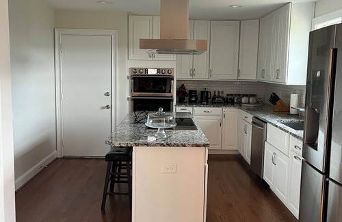 Huntersville House | Hidden Gem of Huntersville. Take a load off in our tucked away slice of heaven.