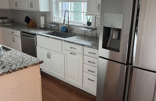Huntersville House | Hidden Gem of Huntersville. Take a load off in our tucked away slice of heaven.