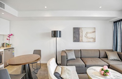 Chatswood CBD Apartment | Hidden gem studio in the heart of Chatswood