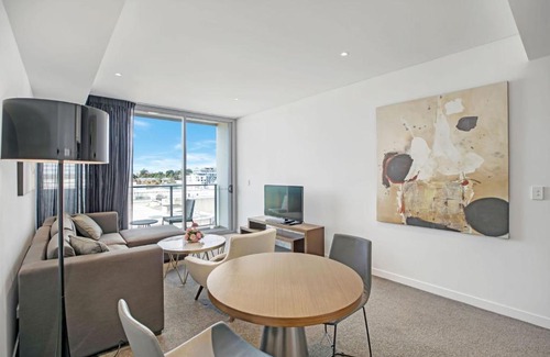 Chatswood CBD Apartment | Hidden gem studio in the heart of Chatswood