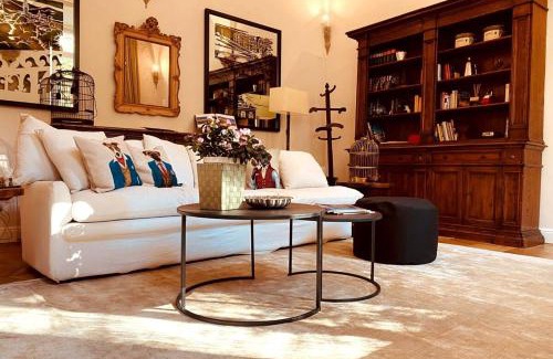 San Niccolo Apartment | Hidden Gem with Private Gardin - Spacious 2BR