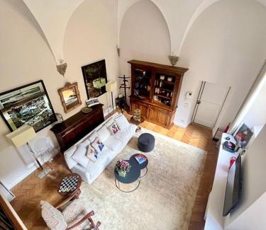 San Niccolo Apartment | Hidden Gem with Private Gardin - Spacious 2BR