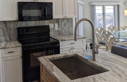 Dennisville House | Hidden Gem with unobstructed beach and bay views