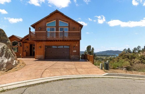 Castle Glen Estates Apartment | Hidden Haven Estate + Big Bear Lake Views + Snow Play