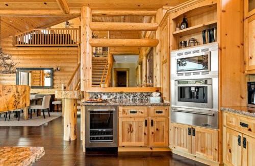 Castle Glen Estates House | Hidden Haven Estate