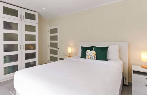 Boegoeroei Apartment | Hidden Hill Bungalows 3 by Bocobay
