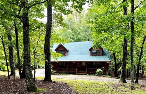 Tate House | Hidden Honey Hole Cabin