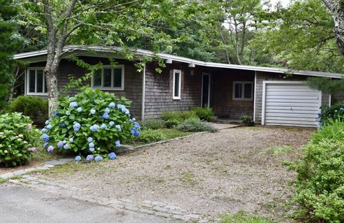 Katama House | Hidden Katama Gem with a Beautiful Backyard