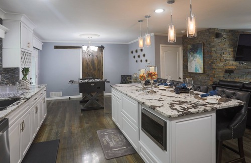 Weaverville House | Hidden Mountain Retreat