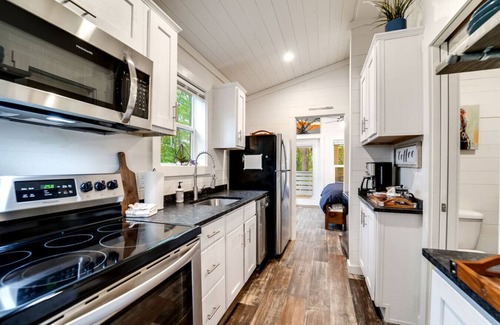 Franklin House | Hidden Pines Stunning Tiny Home