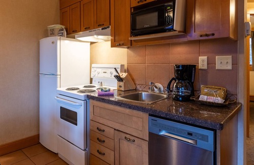 Banff Apartment | Hidden Ridge Resort