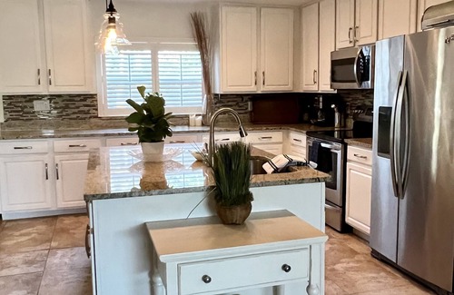 Tropic House | Hidden River Estate on the Eau Gallie River!
