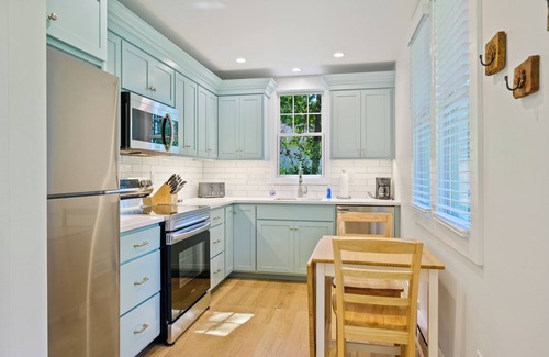 Ephraim Cottage | Hidden Spring Cottage HIDNC
