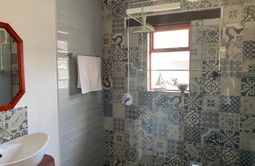 Betty's Bay Apartment | Hidden Stream Cottage