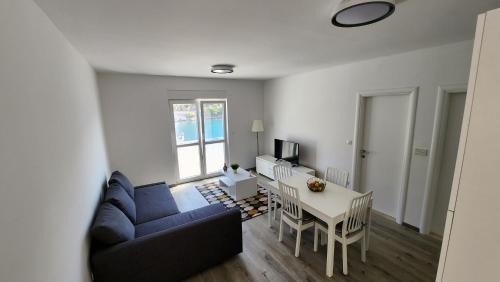 Sumartin Apartment | Hidden Sunset