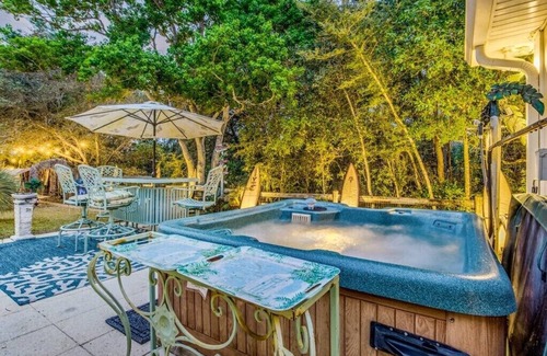 Navarre House | Hidden Tiki: Luxe Compound w/Pool & Paradise