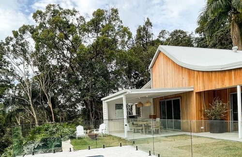 Currumbin Valley House | Hidden Valley Estate | 2 houses | 3 acres