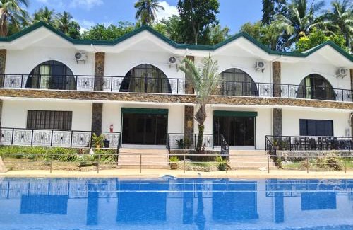 Pinamungajan Resort | Hidden Valley Mountain and Wavepool Resort