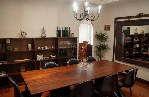North Hollywood House | Hidden Weekend Getaway In Noho