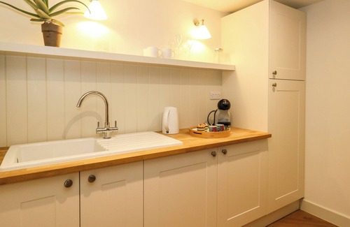 Weymouth Cottage | Hide-a-way