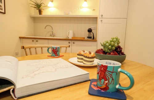 Weymouth Cottage | Hide-a-way