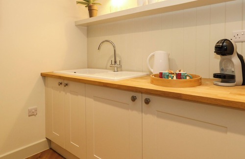 Weymouth Cottage | Hide-a-way