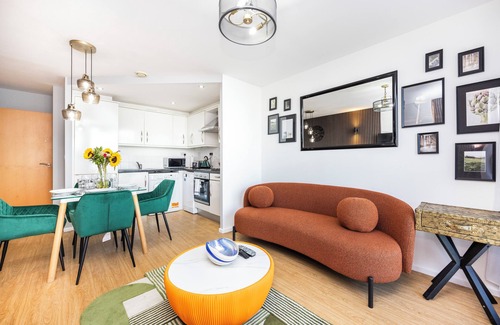 Docklands Apartment | Hide Out Two Bed Apartment at ExCeL