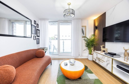 Docklands Apartment | Hide Out Two Bed Apartment at ExCeL