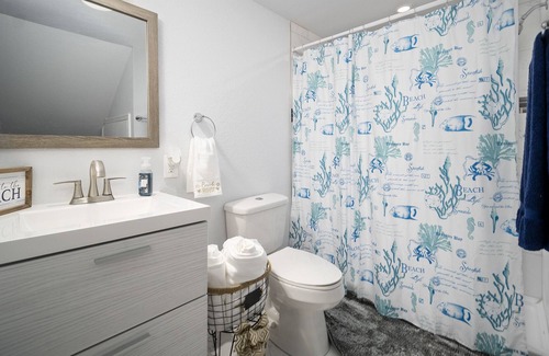 Willoughby Spit Apartment | HideAway at the Bay