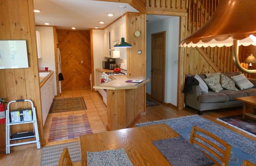 Bar Harbor Ski Chalet | Hideaway Chalet, Beautiful Cedar home abutting Acadia National Park