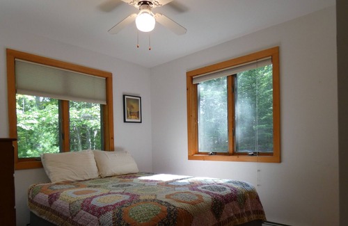 Bar Harbor Ski Chalet | Hideaway Chalet, Beautiful Cedar home abutting Acadia National Park