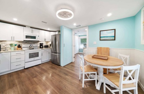 Bid-a-wee Beach House | Hideaway Cottage: Dog Friendly, Block to Private Beach Access & More