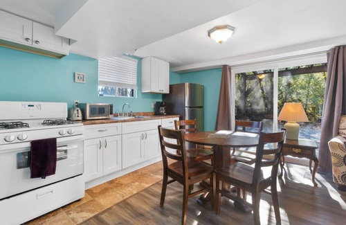 Carsonville House | Hideaway Cove: 2 Lakefront Homes on Beach