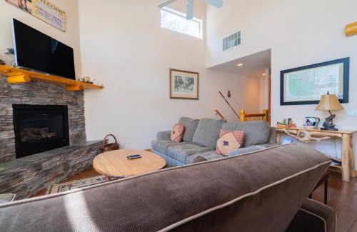 June Lake Apartment | Hideaway Down Canyon #101