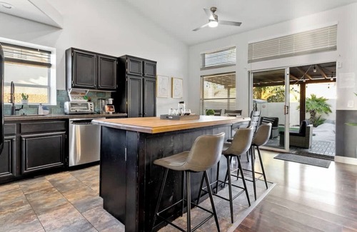 Highland Hills House | Hideaway Getaway - Newly Remodeled 3BR Vegas Home