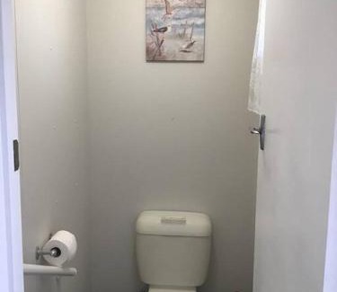 Urangan Apartment | Hideaway on King