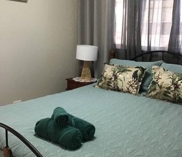 Urangan Apartment | Hideaway on King