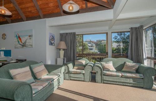 Onemana House | Hideaway - Onemana Holiday Chalet