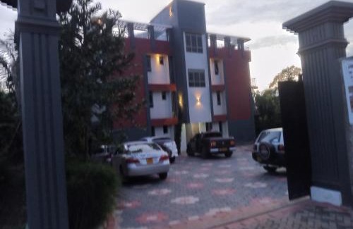 Kireka Apartment | Hidey Penthouse with Scenic Lounge