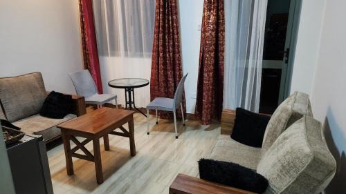 Kireka Apartment | Hidey Penthouse with Scenic Lounge