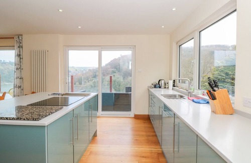 Dartmouth Cottage | High Banks