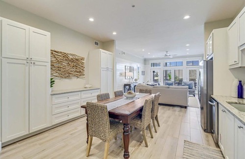 Cinnamon Shore Apartment | High Dune TC 2203